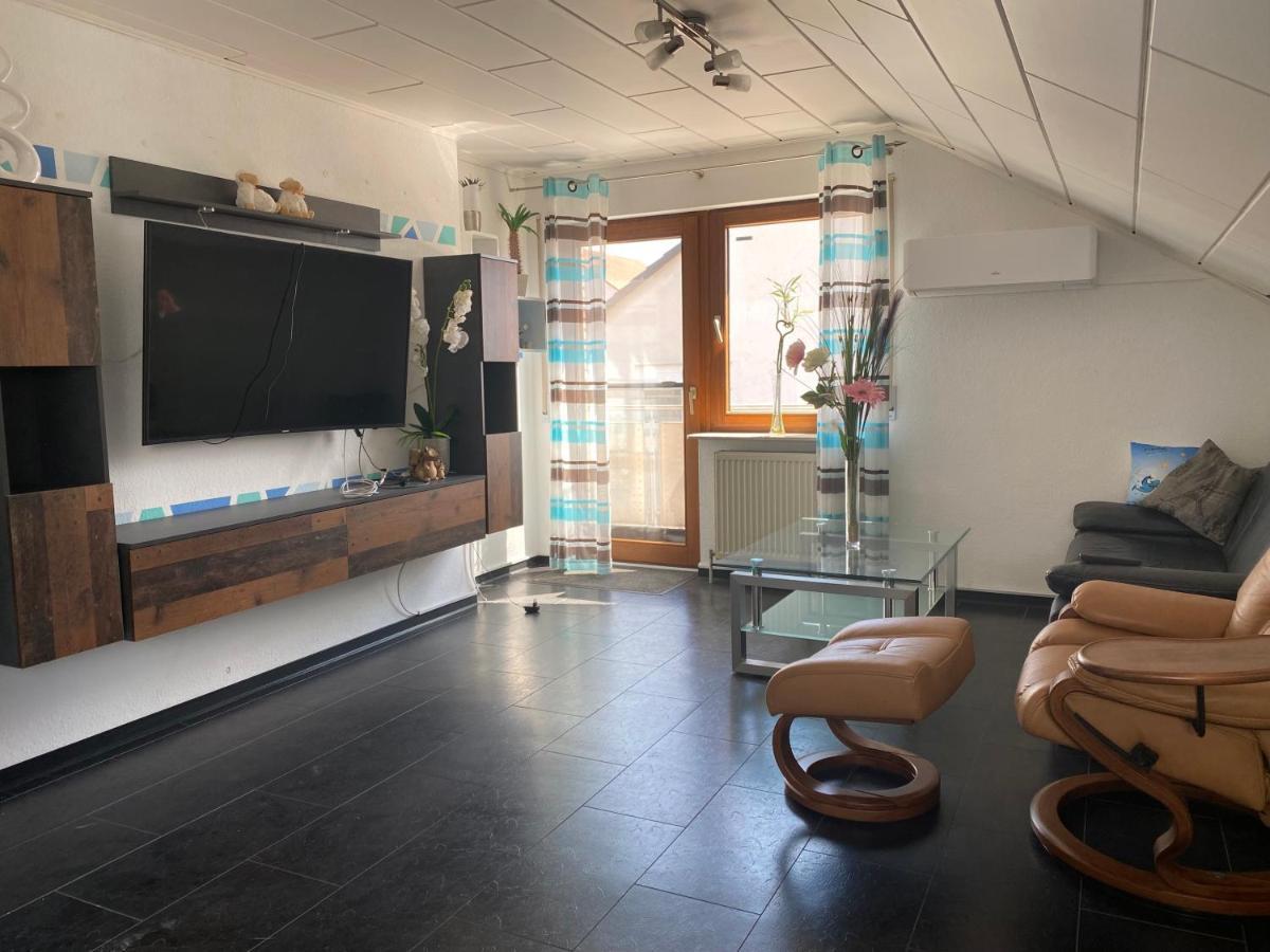 Moderne Ferienwohnung Neckarschleife Mit Klimaanlage Kirchheim am Neckar Kültér fotó